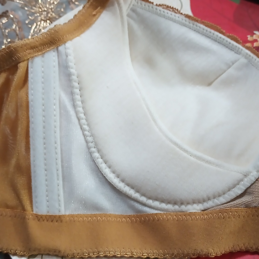 COPY - New bra without tag size 36b - Picture 6 of 8